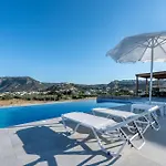 Majestic Private Pool Vila Kámpos