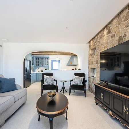 Majestic Private Pool Kámpos