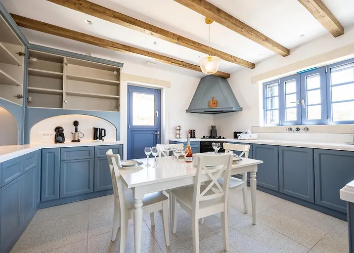 Majestic Private Pool Kámpos