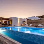 Majestic Private Pool Villa *