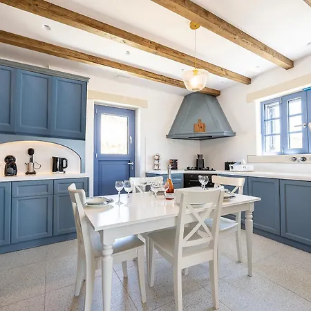 Majestic Private Pool *