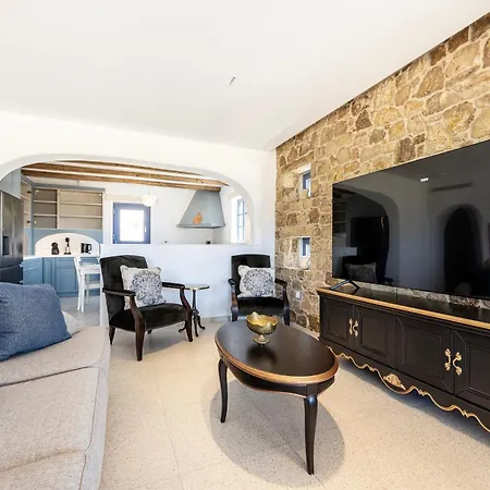 Majestic Private Pool Vila