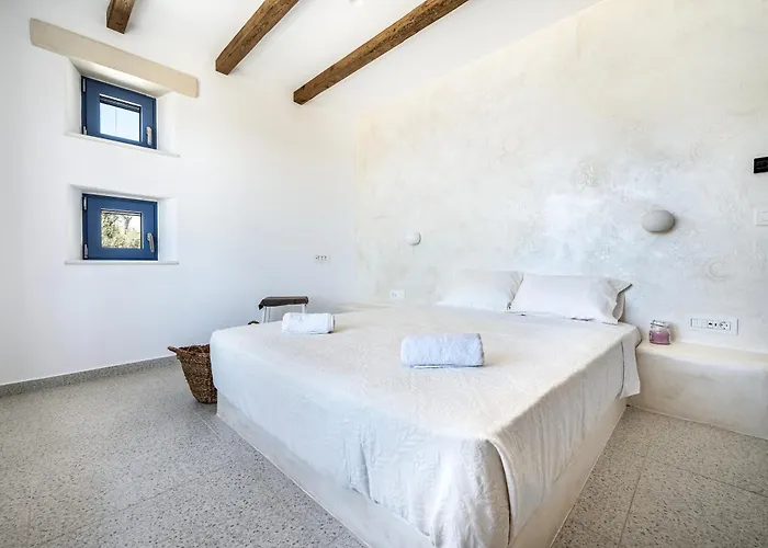 Majestic Private Pool